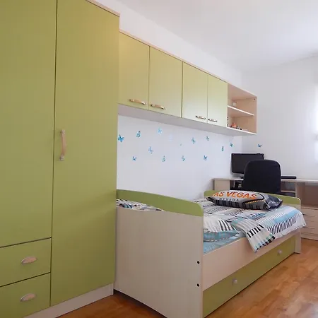 Sanella Apartment *