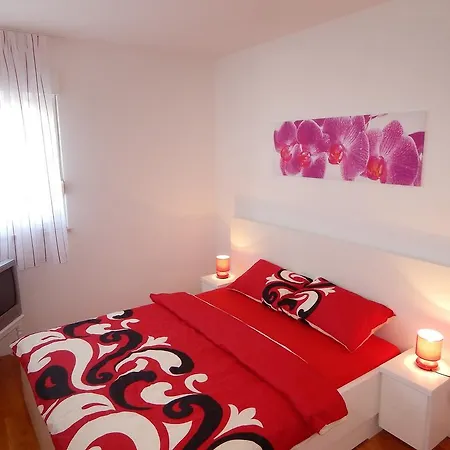 Sanella Apartment *